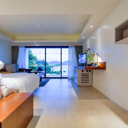Zenmaya Oceanfront Phuket, Trademark Collection By Wyndham Patong Екстериор снимка Deluxe Ocean View
