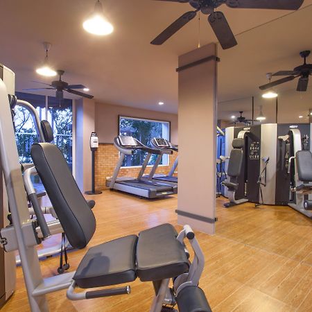 Zenmaya Oceanfront Phuket, Trademark Collection By Wyndham Patong Екстериор снимка The gym at the hotel