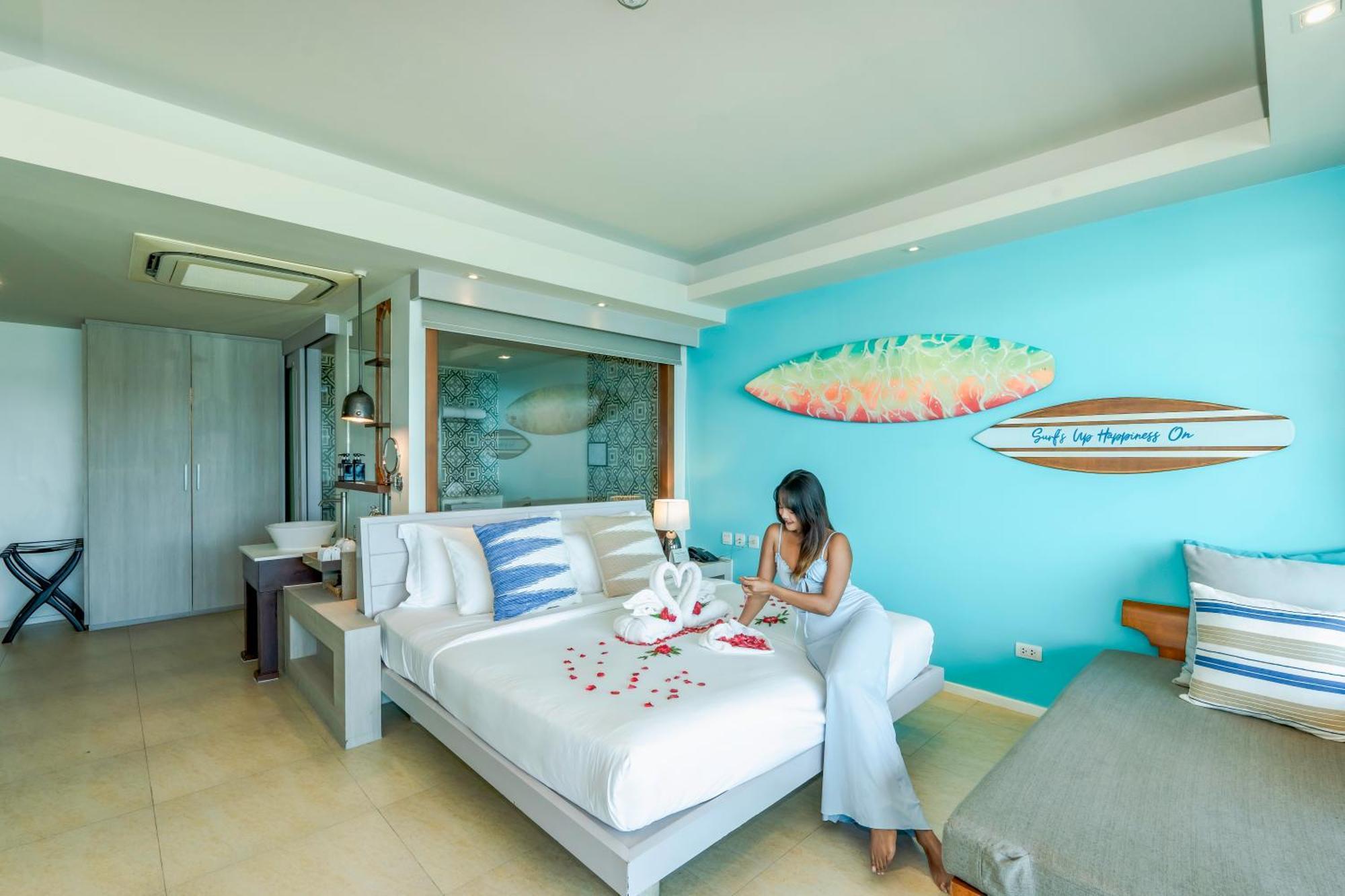 Zenmaya Oceanfront Phuket, Trademark Collection By Wyndham Patong Екстериор снимка Deluxe Ocean View